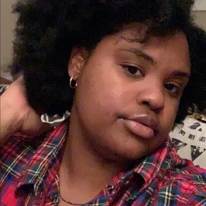 Meet your Posher, Ebony